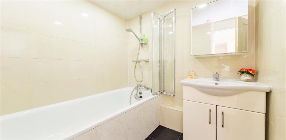 Stunning Sharers Apartment Mortimer Crescent , Maida Vale